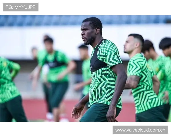 达万恩加德乌缺席国安赛前训练 明日或双外援出战对阵对手