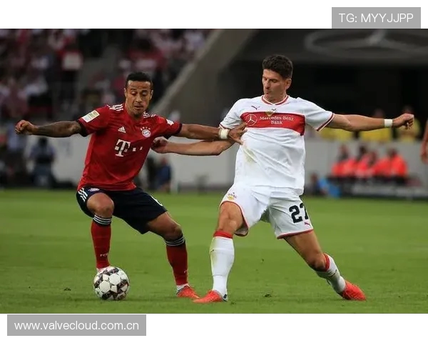 弗赖堡主场迎战霍芬海姆金特尔格里福先发克拉马里奇曹法尔领衔出战