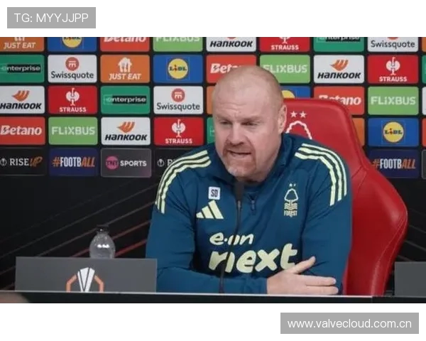 戴奇澄清从未质疑阿莫林呼吁外界勿被标题党恶意节奏误导带偏公众